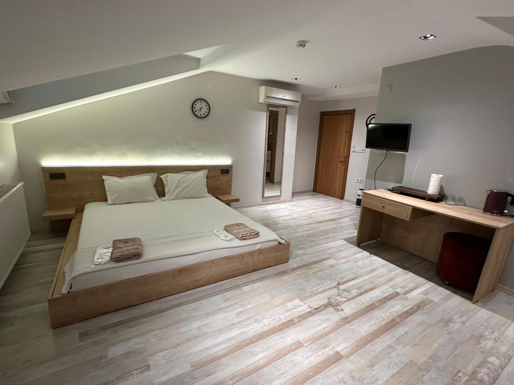 Social House Mil Hotel Istanbul Exterior photo